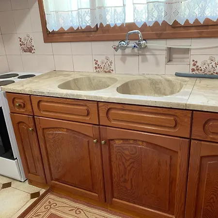 Aelias Apartament Eleousa