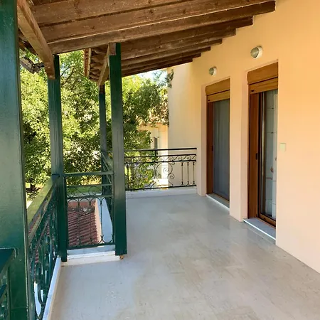 Aelias Apartament Eleousa