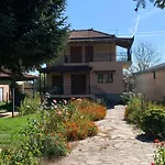 Aelias Eleousa