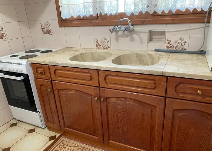 Aelias Apartament Eleousa